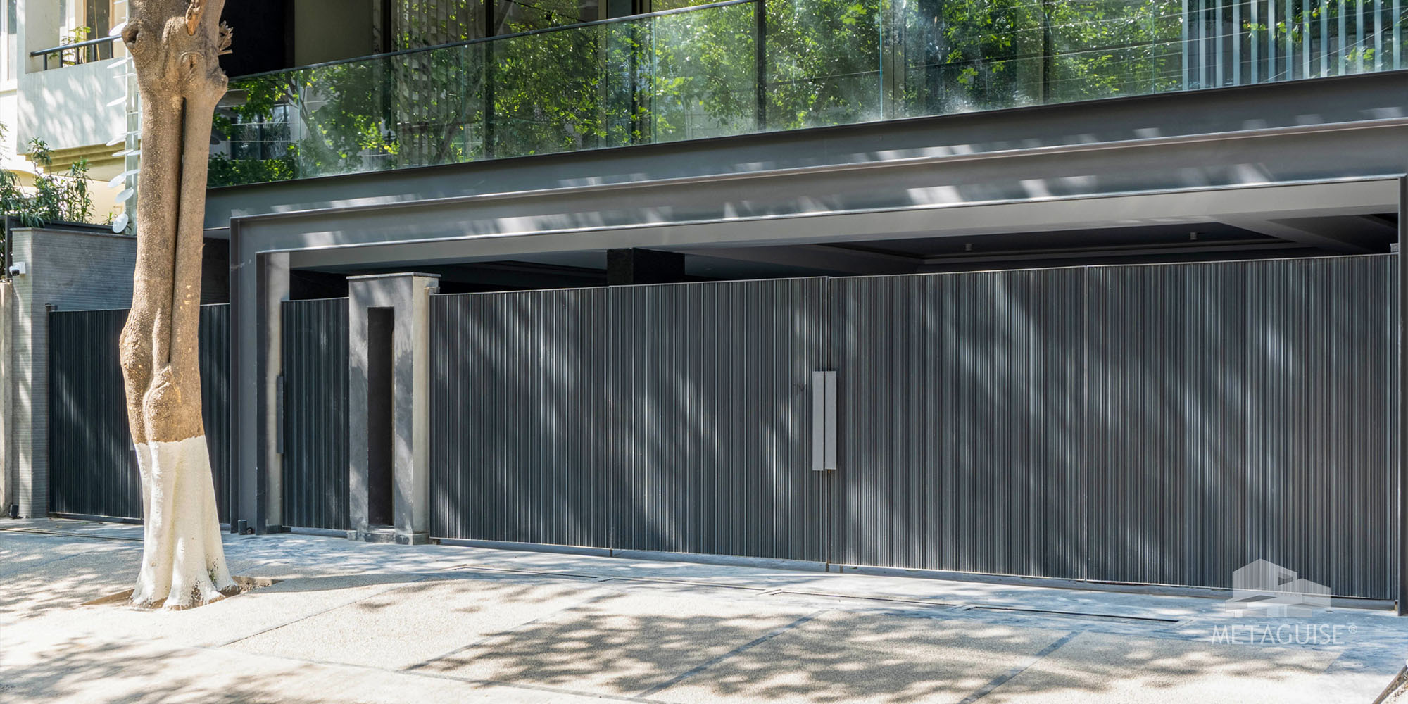 Louvered Gate Design Ideas for Indian Homes - banner image | Metaguise